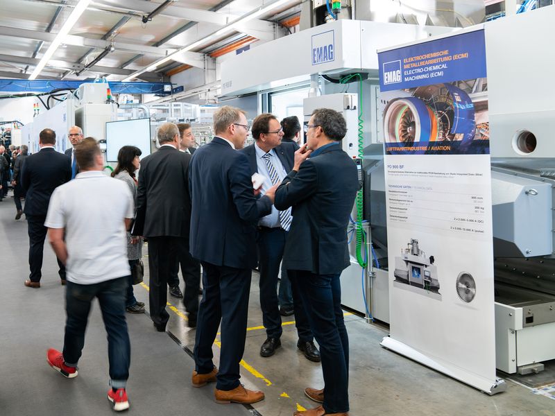 Technologietag zeigt Lösungen für die E-Mobilität